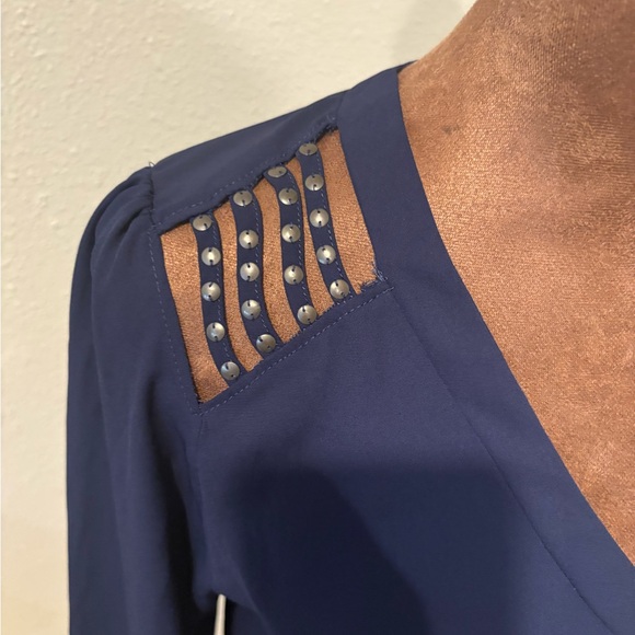 Chic Navy Women's Blouse with Cut-Out Details - Picture 2 of 4